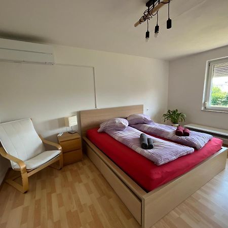 Sonnige 3 Zimmer Wohnung Mit Schoenem Balkon Im Gruenen Reutlingen Exteriér fotografie