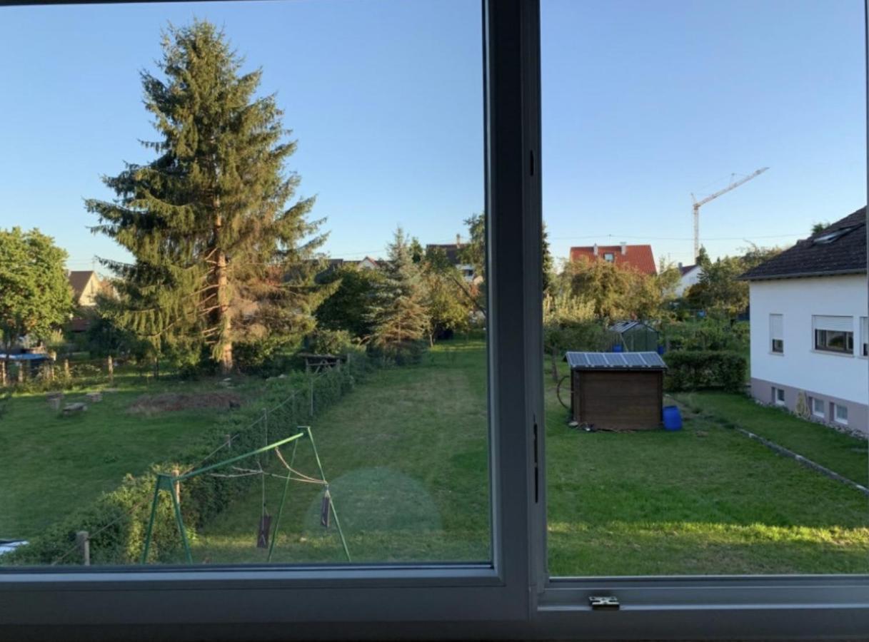 Sonnige 3 Zimmer Wohnung Mit Schoenem Balkon Im Gruenen Reutlingen Exteriér fotografie