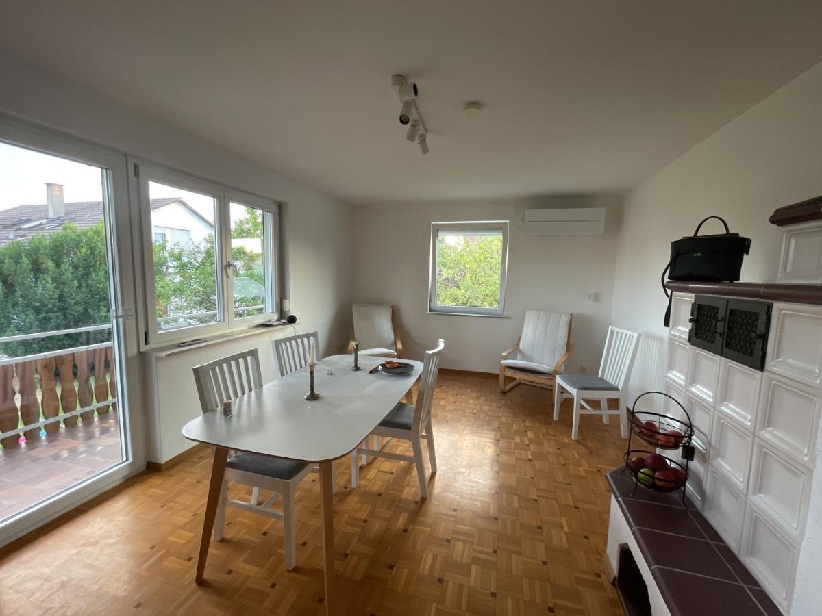 Sonnige 3 Zimmer Wohnung Mit Schoenem Balkon Im Gruenen Reutlingen Exteriér fotografie