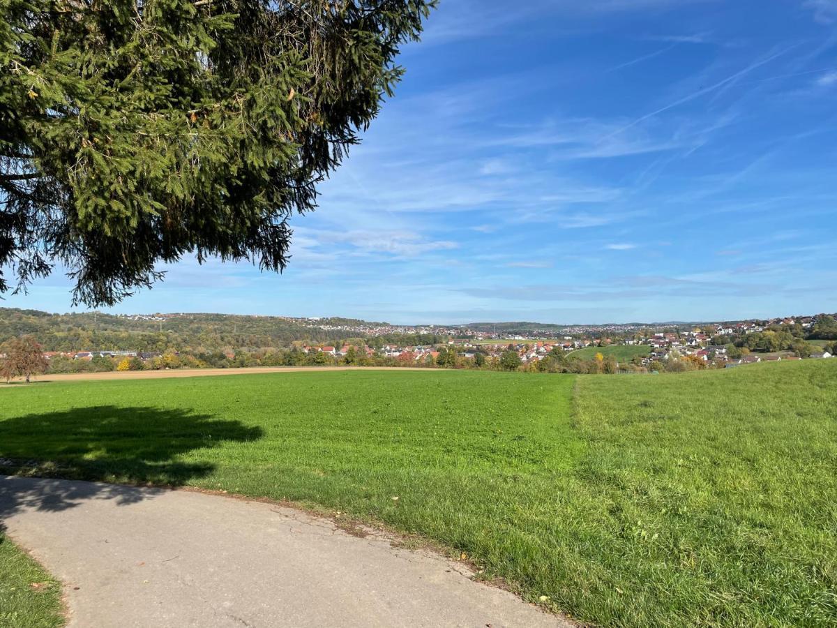 Sonnige 3 Zimmer Wohnung Mit Schoenem Balkon Im Gruenen Reutlingen Exteriér fotografie