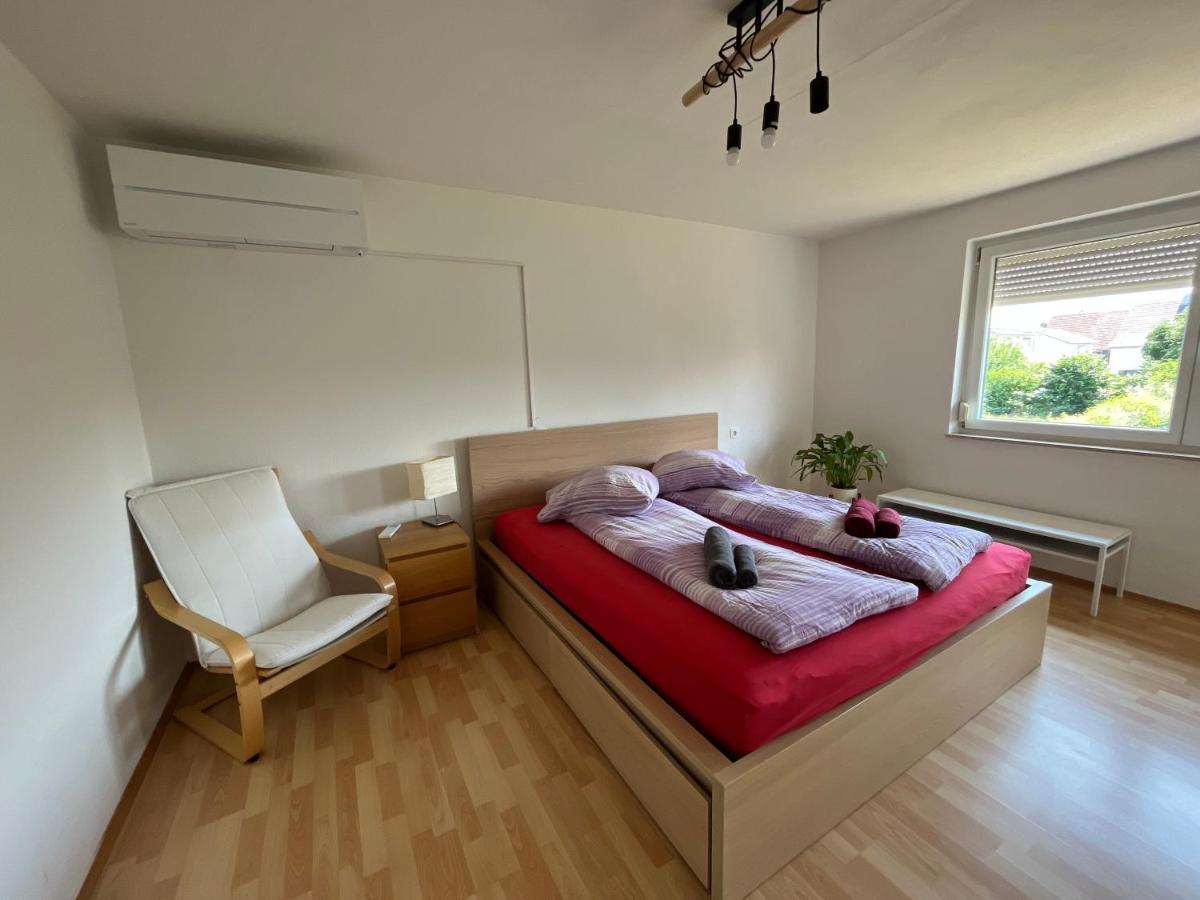 Sonnige 3 Zimmer Wohnung Mit Schoenem Balkon Im Gruenen Reutlingen Exteriér fotografie